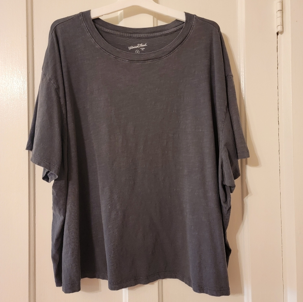 EUC 4X Universal Thread Goods , 100% Cotton, Charcoal Gray Short- Sleeve T-shirt